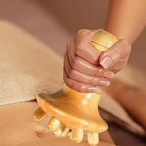 Natürliches Buchenholz Das Pilzmassagegerät besteht