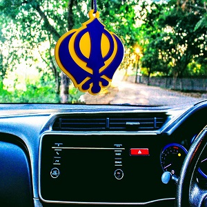 Car Khanda Hanging