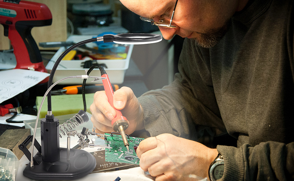 Helping Hands Magnifier Work Station with 16 LED Lights 2.5X/4X USB Rechargeable