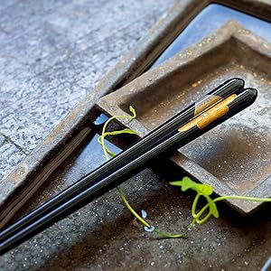 Amazon | 日本職人が丹精込めて造る伝統の高級箸 22.5cm 黒 天然
