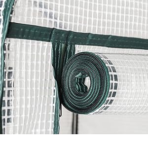 Treibhaus mit Tür zum Aufrollen