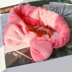 Bowtie headband display