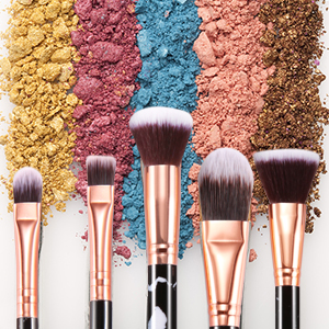 apply all cosmetics
