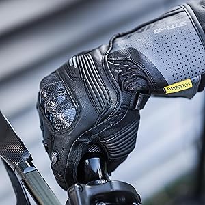 pre-curved fingers; elastic panels; streachable;