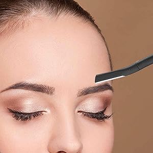 Scharfe Klingen Der Augenbrauenrasierer verwendet