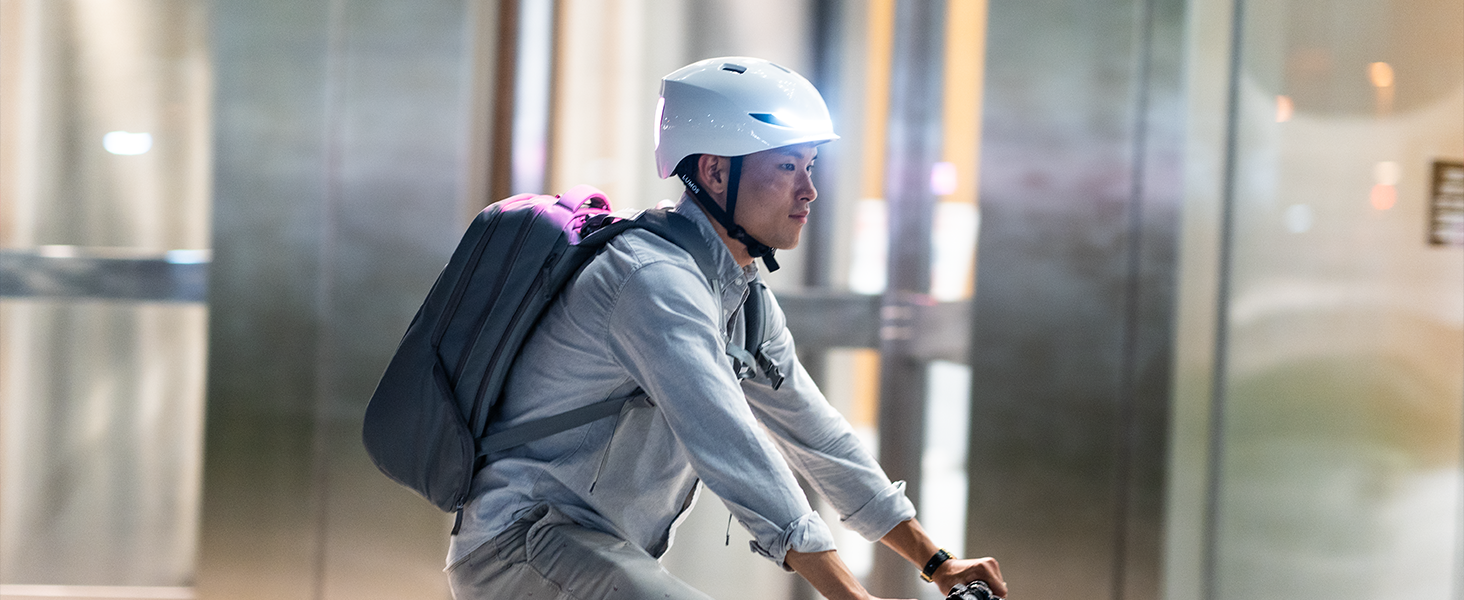 Amazon Com Lumos Matrix Smart Helmet Jet White Urban Skateboard Scooter Bike Accessories Adult Men Women Front And Rear Led Lights Turn Signals Brake Lights Bluetooth Connected Sports Outdoors