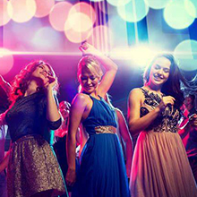 Kinky Curly Wrap Around Yaki Pferdeschwanz-Verlängerung, lang, gewellt, Kunsthaar, Clip in Pferdeschwanz