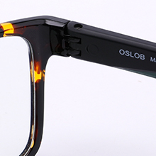 METAL-LESS HINGE DESIGN