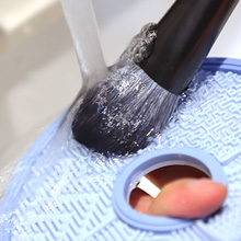 Makeup Brush Cleaning Mat