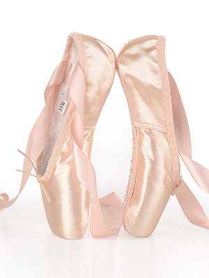 Spitze Schuhe