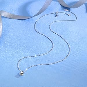 女性ネックレス