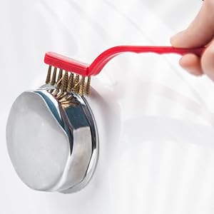 cleaning brush