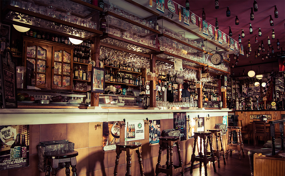 Amazon.com: UNIQUELOVER Bar Signs, Wine From Around The World Retro