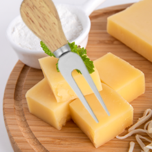 Cheese knife