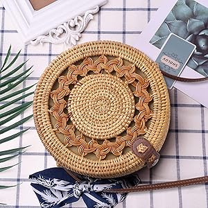 藤編包ベトナム手工草編みミニ円形斜め横断包 藤編包ベトナム手工草編みミニ形斜め横断包