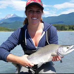 Mehrgelenkiger, langsam sinkender Angelköder ist eines der besten Accessoires in Ihrer Angelkiste.