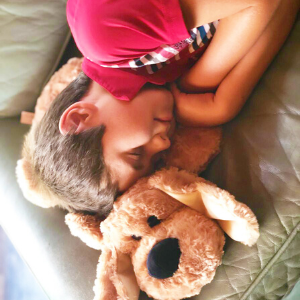 Amazon Com Sootheze Drooper Jr Microwavable Stuffed Animal Toy Unscented Fbm Toys Games