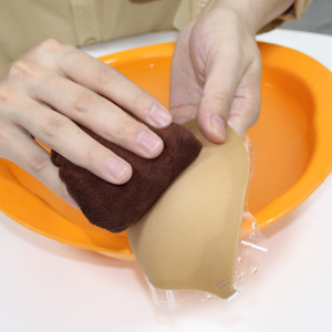 adhesive bra cleanning guide