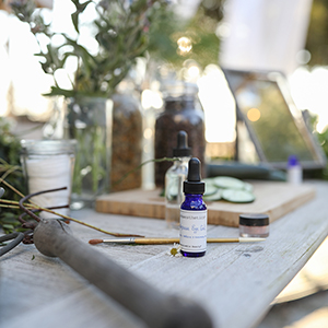 Farmaesthetics Watercress Eye Gel is the lift you've been looking for