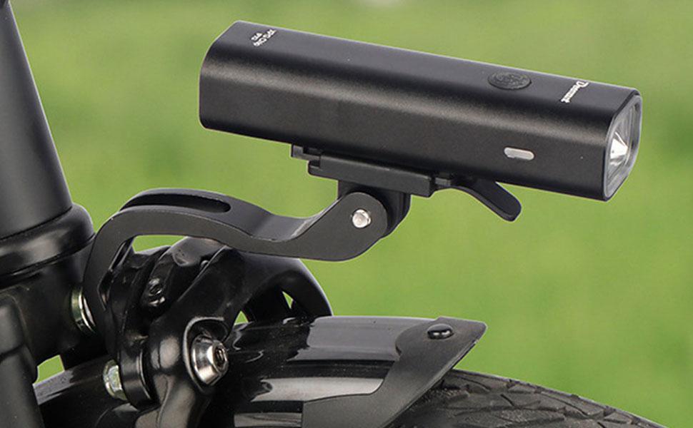 Amazon.co.jp: 自転車用懐中電灯ホルダー - バイクハンドルバー