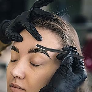 Einfach zu bedienen Der Augenbrauentrimmer