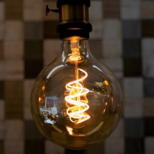 Amazon Radiant Ledエジソン電球 E26 Led電球 電球色 エジソンバルブ フィラメント電球 アンティーク照明 レトロ電球 間接照明 装飾電球 St64 5w アンバー 螺旋状 Radiant Led電球 Amazon Radiant Ledエジソン電球 E26 Led電球 電球色 エジソンバルブ フィラメント電球 アンティーク照明 レトロ電球 間接照明 装飾電球 St64 5w アンバー 螺旋状 Radiant Led電球
