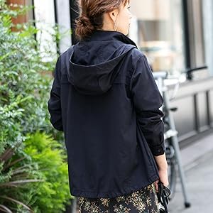 黒ジャケット