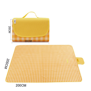 Amazon.co.jp: レジャーシート厚手 200x200CM 6-8人用 防湿
