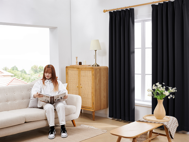 deconovo カーテン ライトベージュ 100cmx178cm　2枚セット Amazon｜Deconovo 遮光 ドレープカーテン 幅100cm丈178cmライト