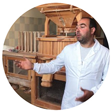 Molitura a pietra, farine artigianali biologiche di grani antichi