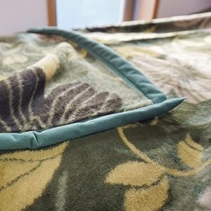 Amazon|西川 毛布 シングル 日本製 【 ボタニカル 】軽量 アクリル Amazon|西川 毛布 シングル 日本製 【 ボタニカル 】軽量 アクリル