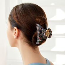 flower acrylic hair clips