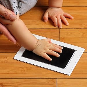 Capture babys handprints easily