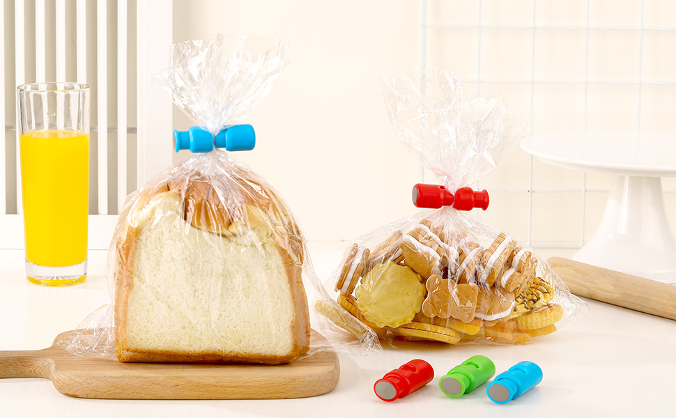 FRIUSATE 12 Pack Bread Bag Clips Squeeze and Lock Food Bag
