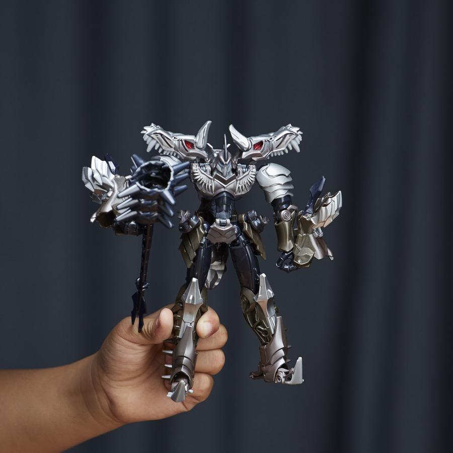 Transformers "The Last Knight Premier Edition Voyager Class Grimlock