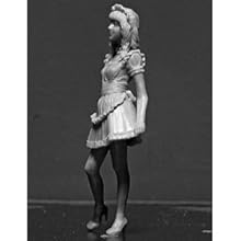 Amazon | マスターボックス 1/35 メイドカフェ2体 ナナとモモコ