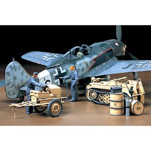タミヤ　1/48 ドイツ空軍機　2点セット 1/48 メッサーシュミットMe262 A-2a ケッテンクラート牽引セット