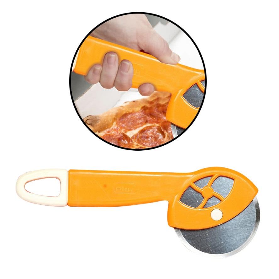 Buy Ritu Plastic Pizza Cutter, Multicolor Online at Low Prices in India Amazon.in