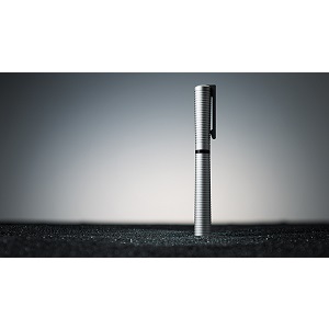 Amazon | トンボ(Tombow) 鉛筆 水性ボールペン ZOOM 韻 砂紋