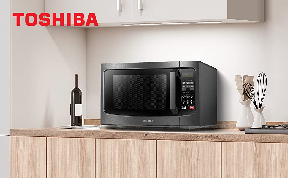 Toshiba AC25CEWBS Digital Toaster Oven & EM131A5CBS