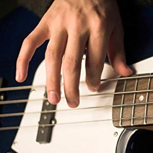 Behringer NR300 Ultimate Noise Reduction Effects Pedal Black and Silver 3