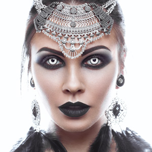 As a highlight for your make-up