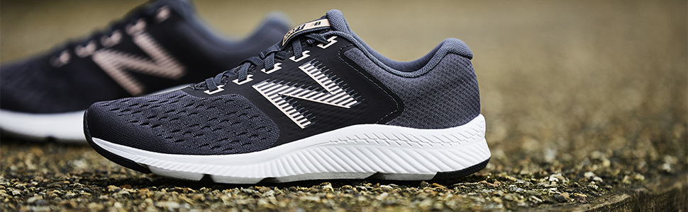 women's draft v1 running shoe