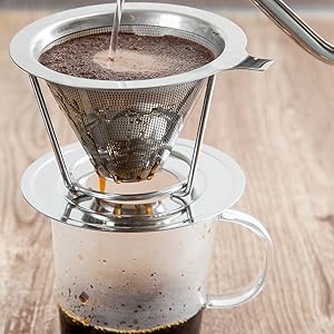 Amazon Co Jp ステンレス製のコーヒードリッパー 紙フィルター不要 再利用可 スタンド分離 メッシュ 1 2人用 ホーム キッチン Amazon Co Jp ステンレス製のコーヒードリッパー 紙フィルター不要 再利用可 スタンド分離 メッシュ 1 2人用 ホーム キッチン
