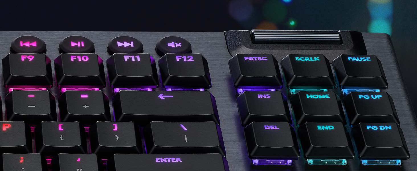 G915