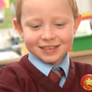 38mm Star Reward Badges: Super Star: 20 pin Badges : Amazon.co.uk ...