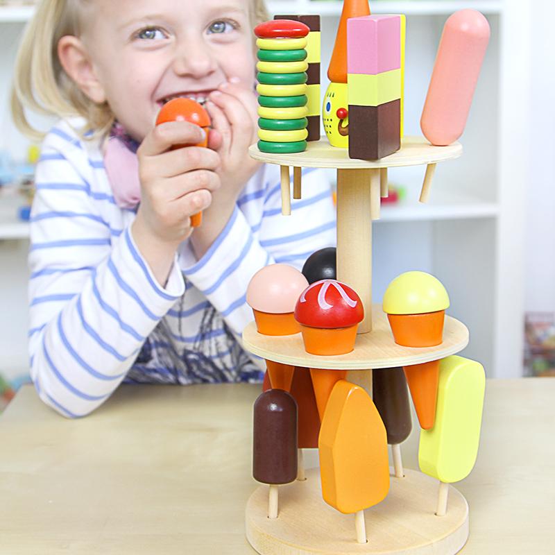 Eisständer aus Schicht- und Massivholz, Kaufladenzubehör mit buntem Eis