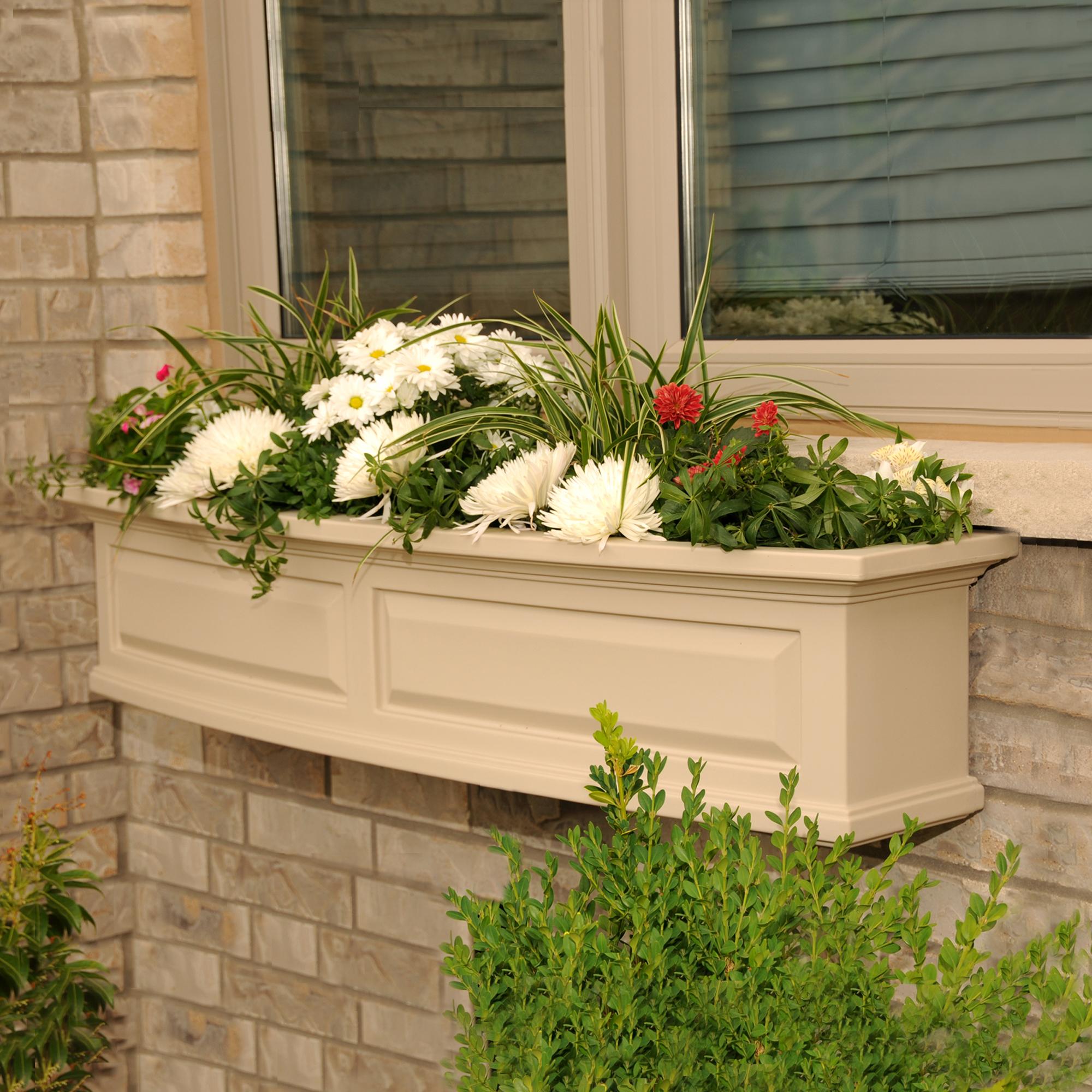 Mayne 4831R Polyethylene Window Box, Red Plant Window