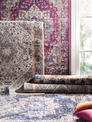 Safavieh Evoke Collection Non-Shedding Ivory/Gold Area Rug for Dining Room Entryway Living Room Bedroom - 6'7" Round 2c9c732e 8ef0 470b A16b 9463536699df. CR0,0,300,400 PT0 SX300