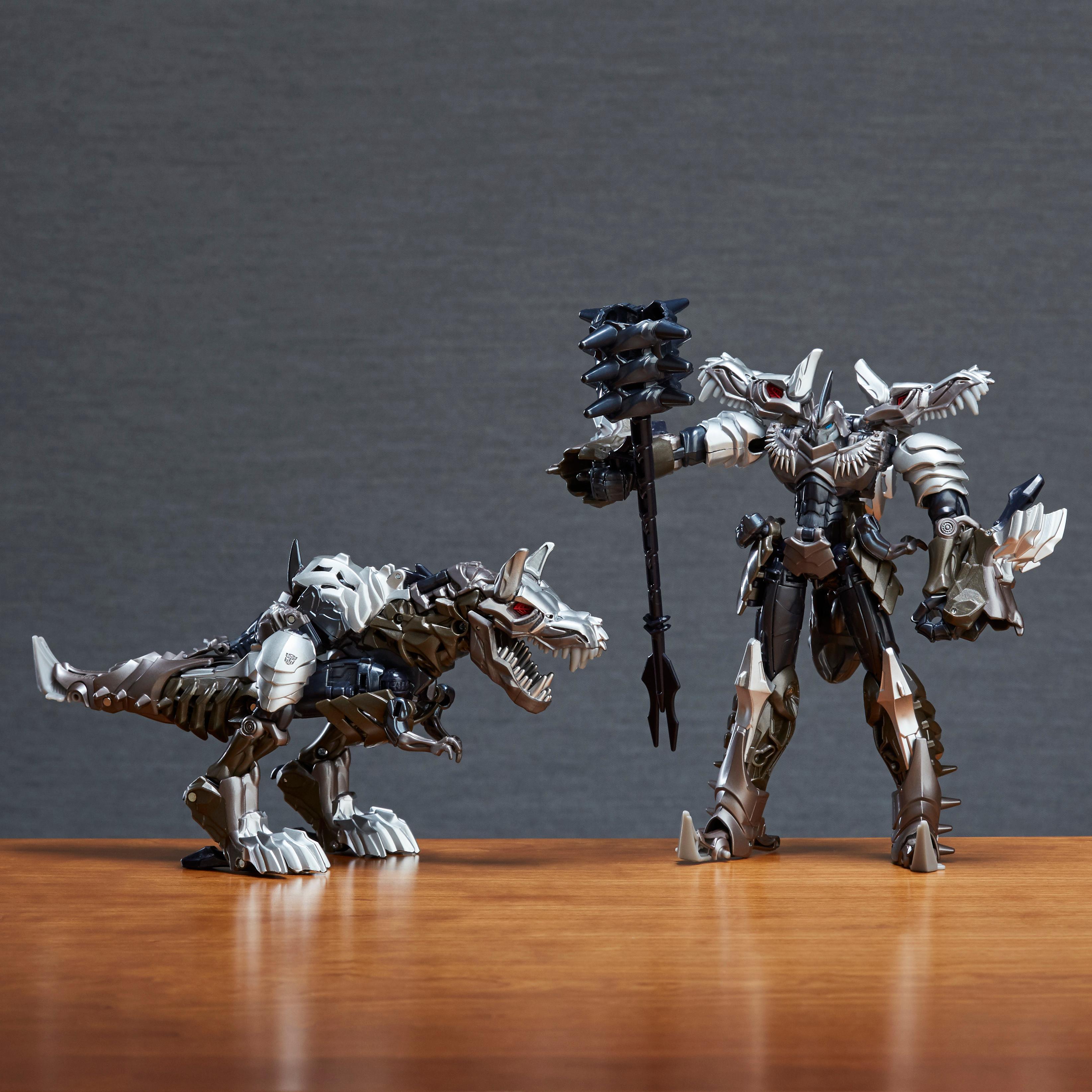 Transformers The Last Knight Premier Edition Voyager Class Grimlock